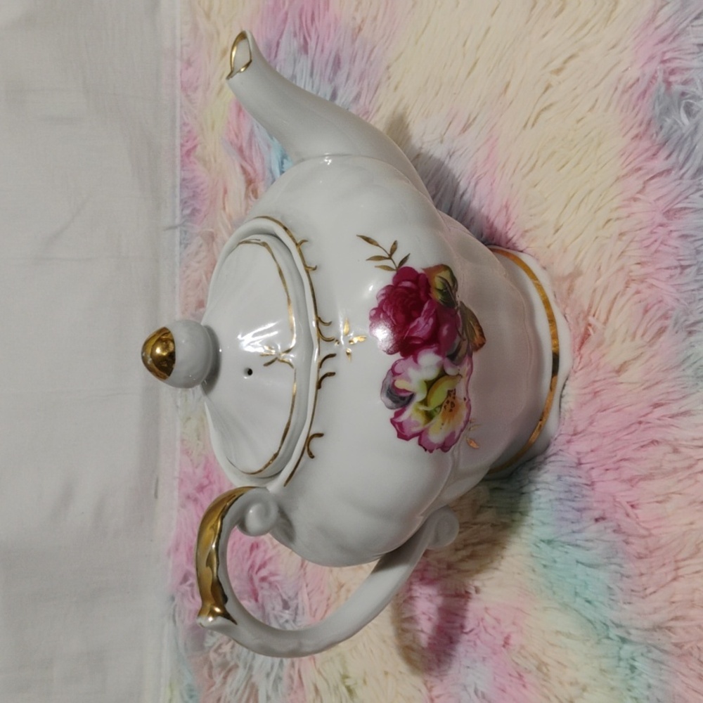Vintage Tilso 1950's Floral Hand Painted Japan Teapot/Windup Music Player (B-15)